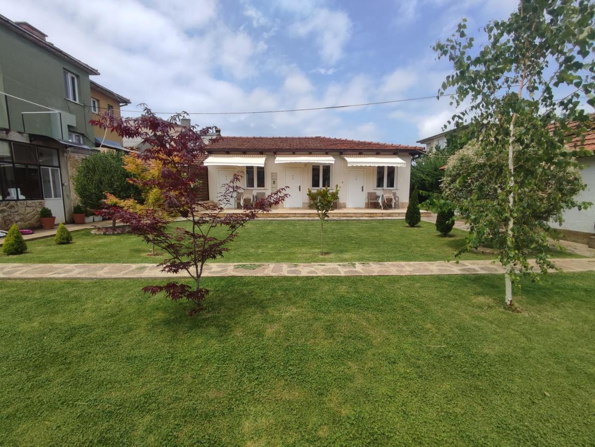 Apartments Three Охрид Екстер'єр фото