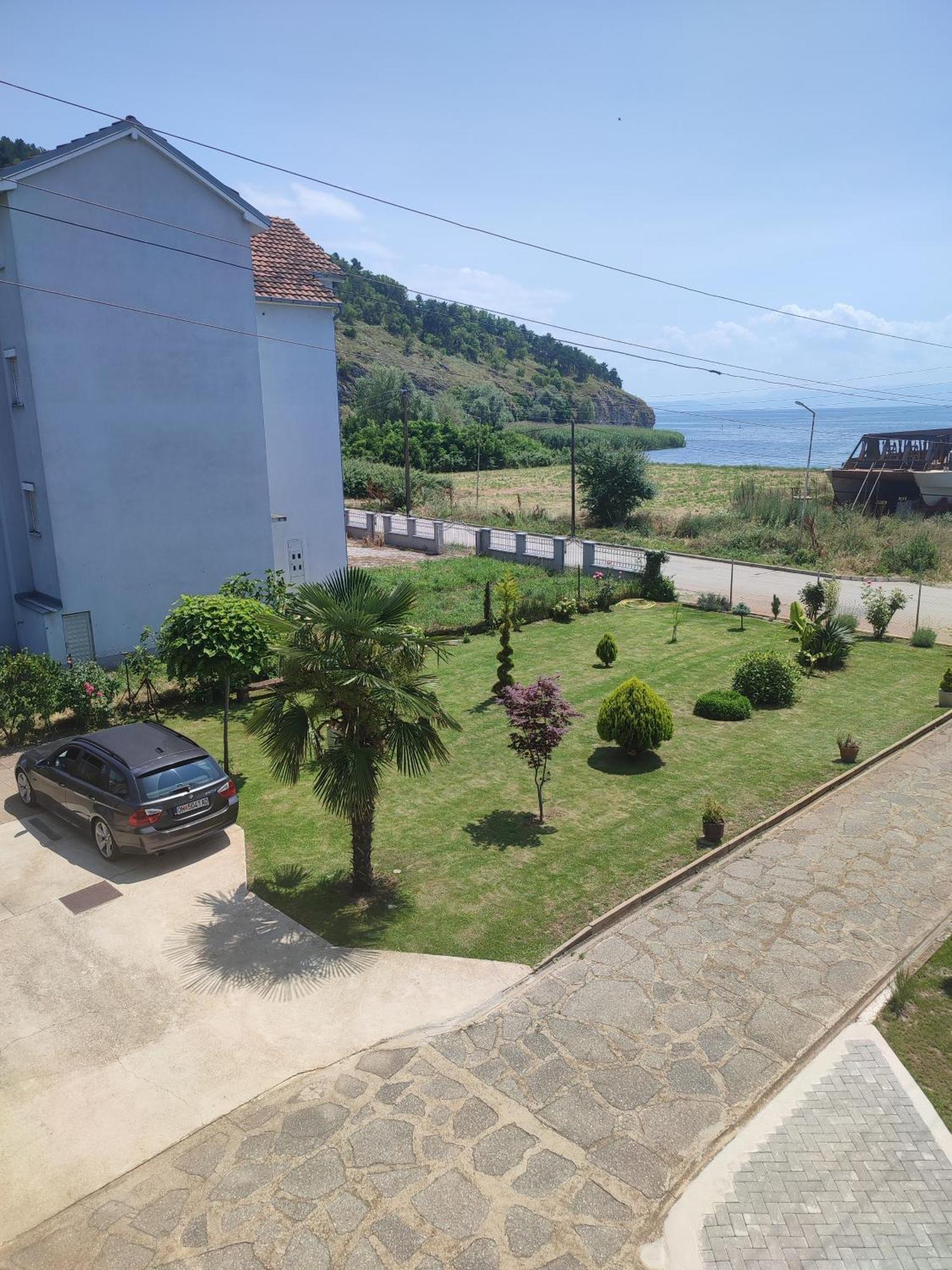 Apartments Three Охрид Екстер'єр фото
