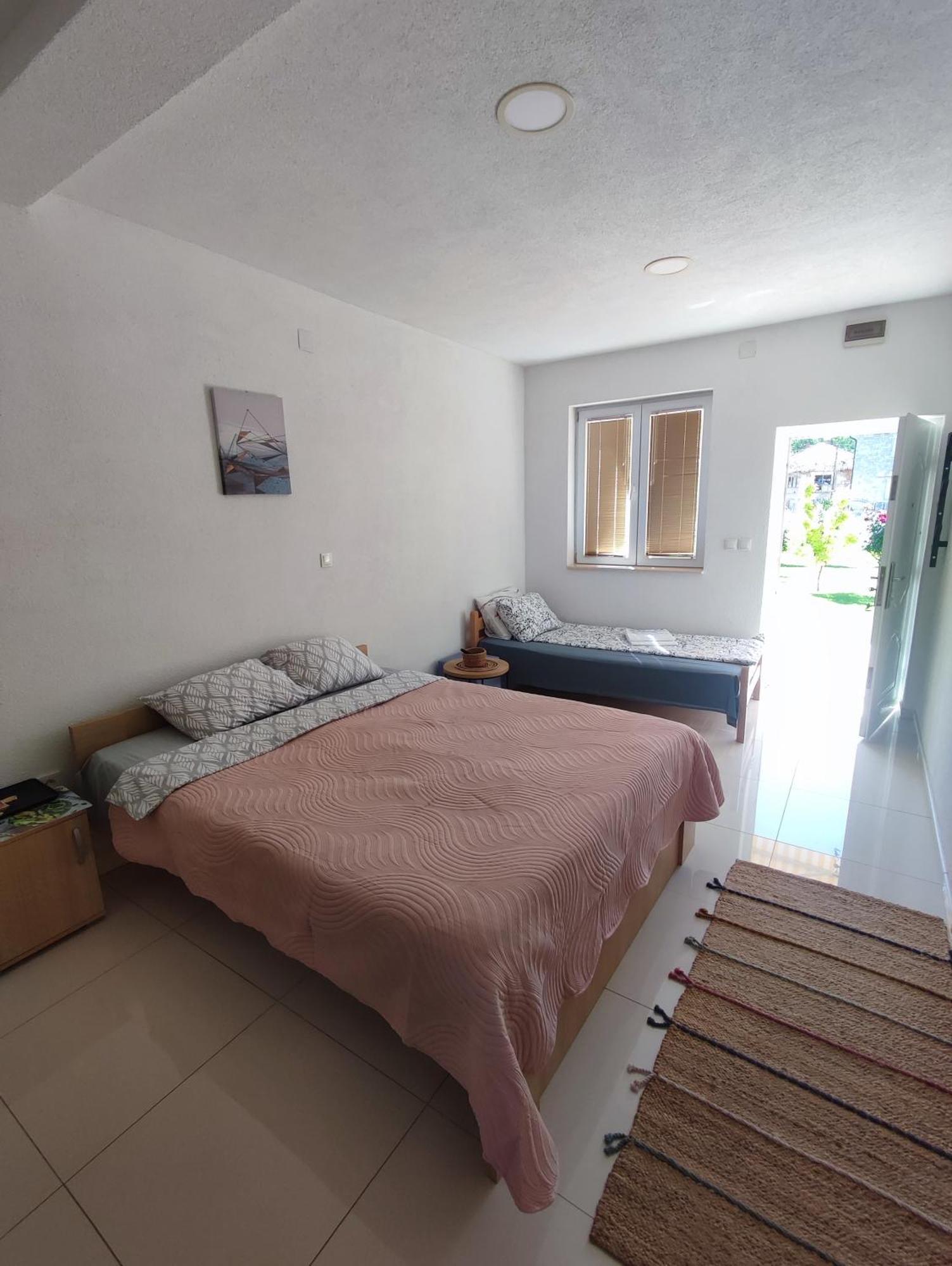 Apartments Three Охрид Екстер'єр фото