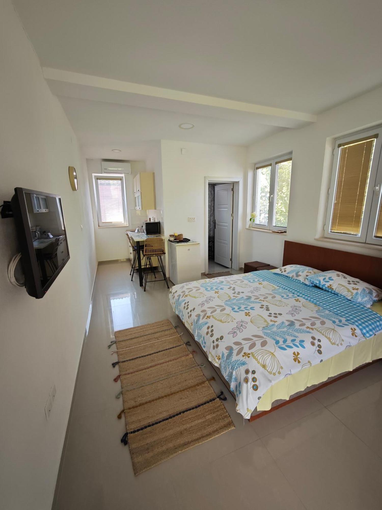 Apartments Three Охрид Екстер'єр фото