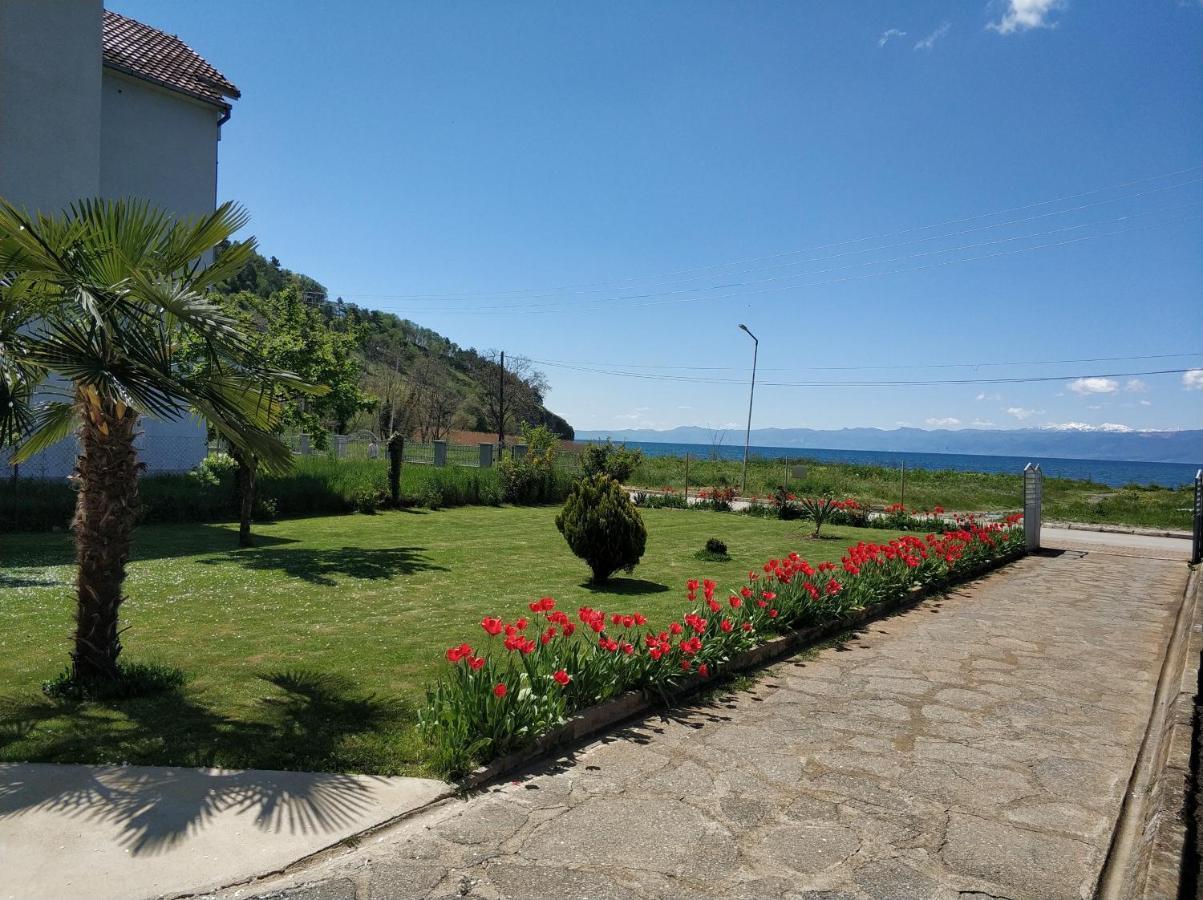Apartments Three Охрид Екстер'єр фото